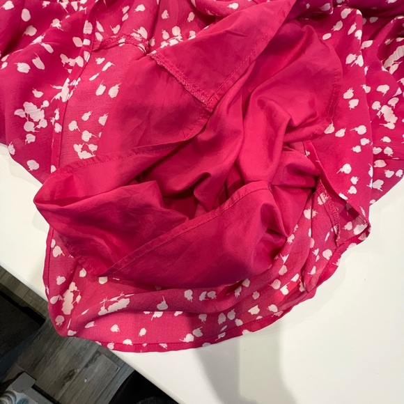 Like New Large Fuchsia and White Print Top Sheer with Lining - Picture 10 of 14